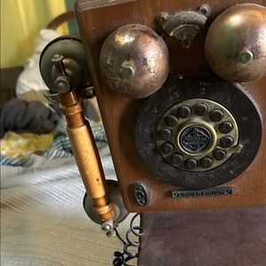 Vintage Thomas limited edition phone